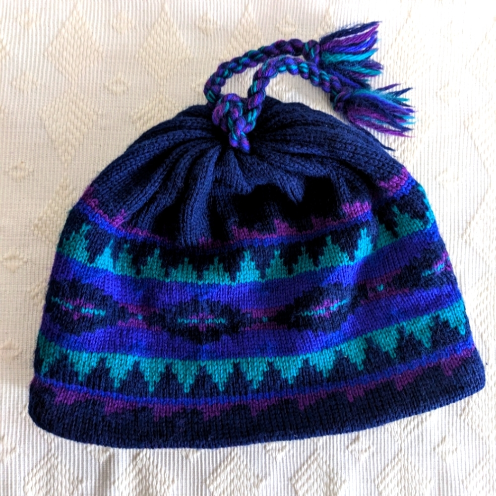 Kootenay warm knit tuque for all the skiing adventures